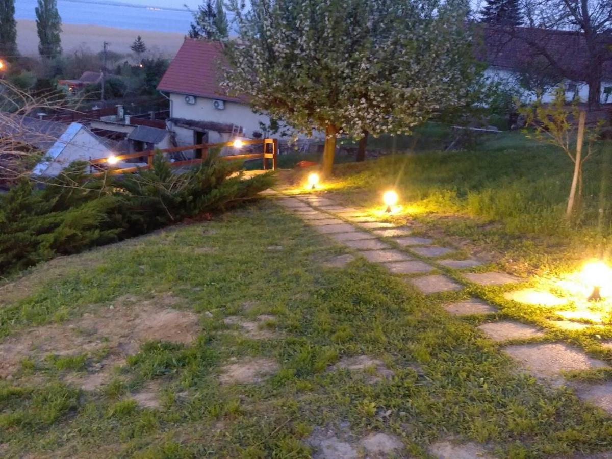 Szigligeti Panoráma Apartmanház Exterior foto